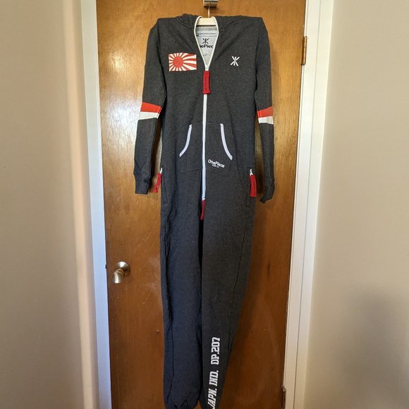 Ж OnePiece Cozy Fitted Japan Pilot Themed Onesie - UNISEX XXS - Picture 1 of 11
